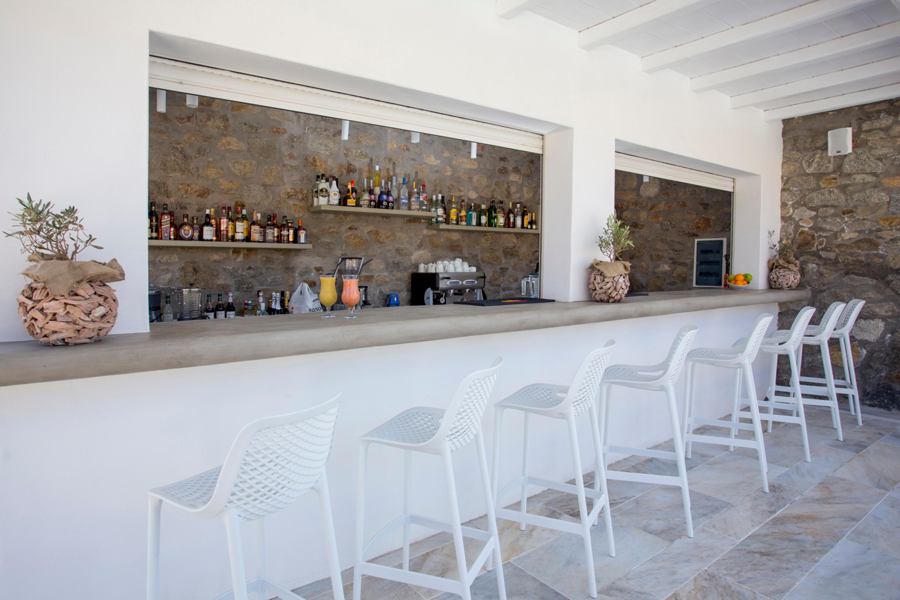 Bar/Salón Senses Luxury Villas & Suites