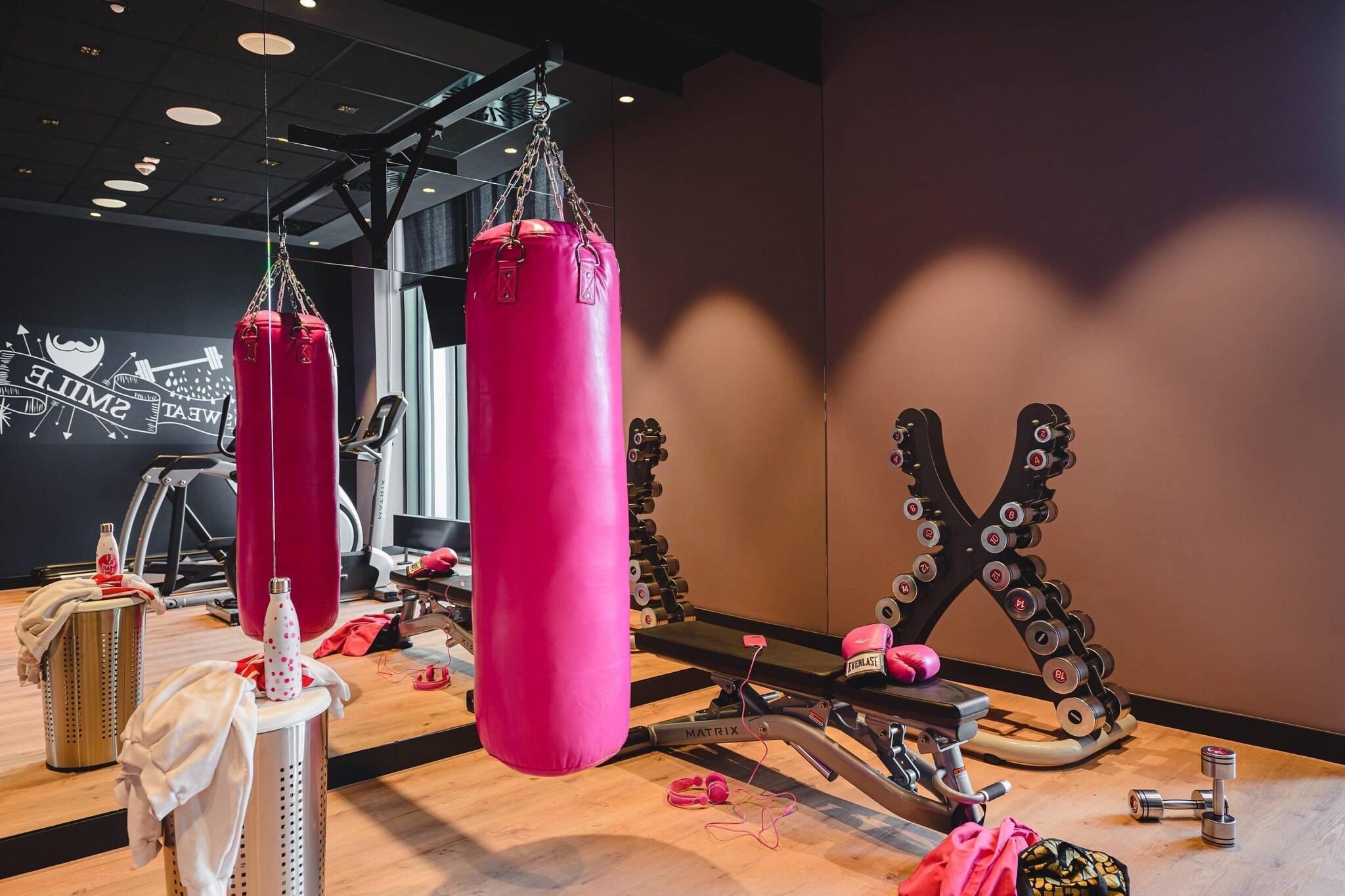 Gimnasio Moxy Poznan Airport