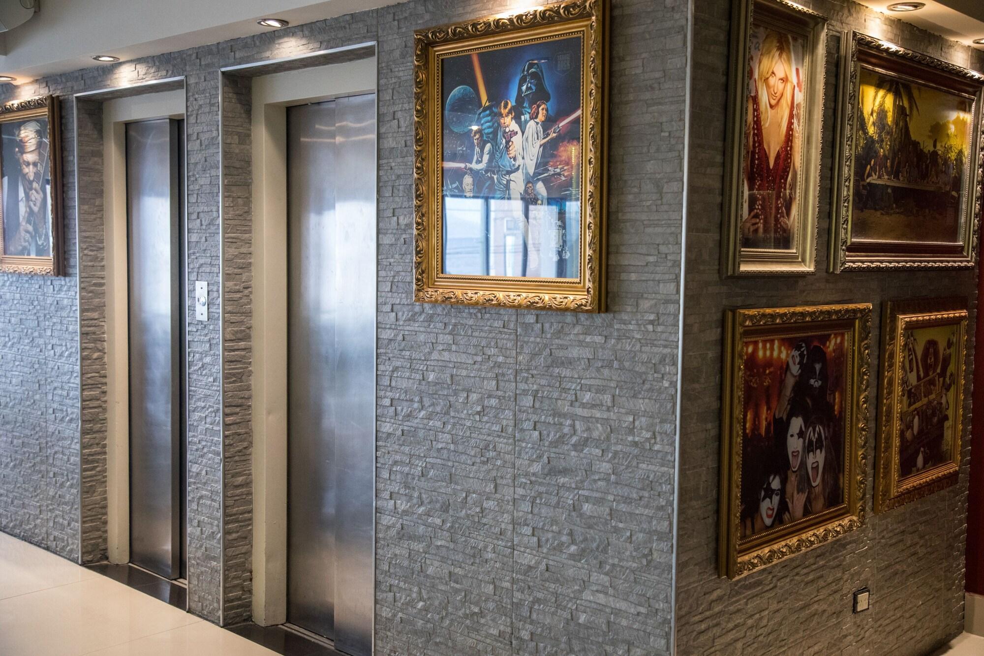 Vista Lobby Hotel Ausonia