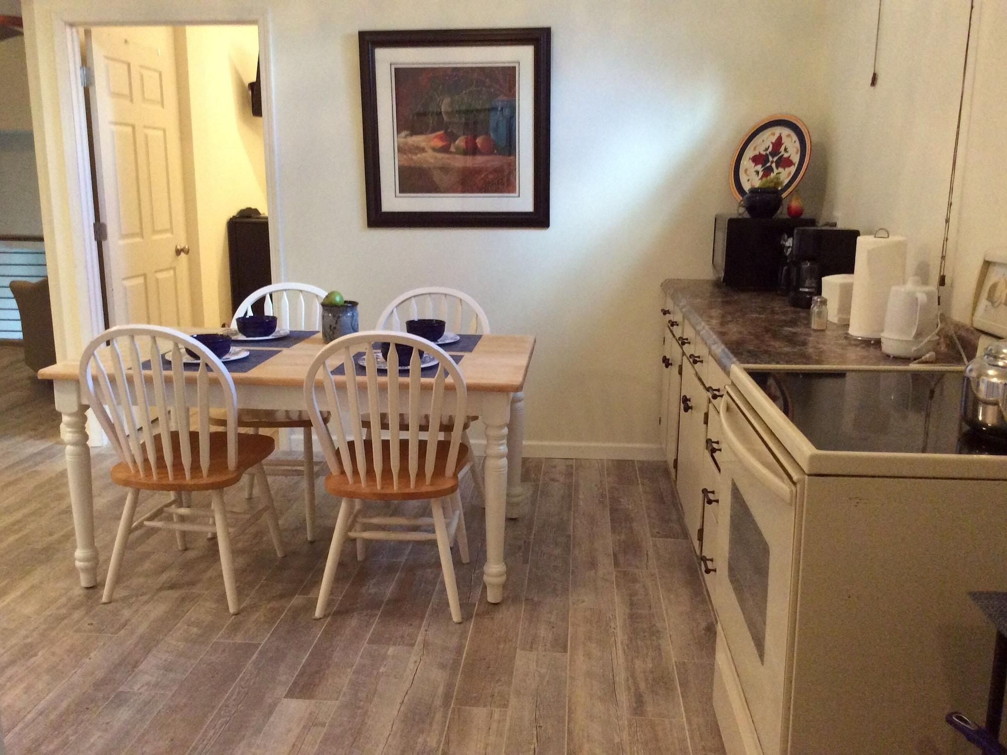 Restaurant Pictured Rocks Bed And Breakfast