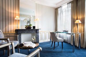 Alojamiento - Hotel Le Place d'Armes - Relais & Châteaux