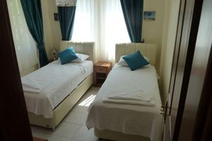 Alquiler Vacacional - Villa With Private Pool, Terrace, Garden and Covered Games Area.