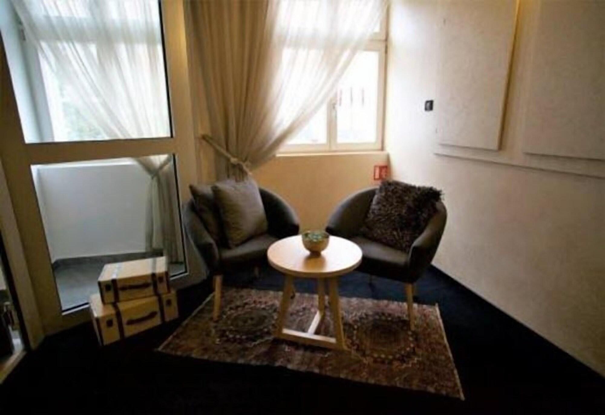 Vista Lobby Regal Residence