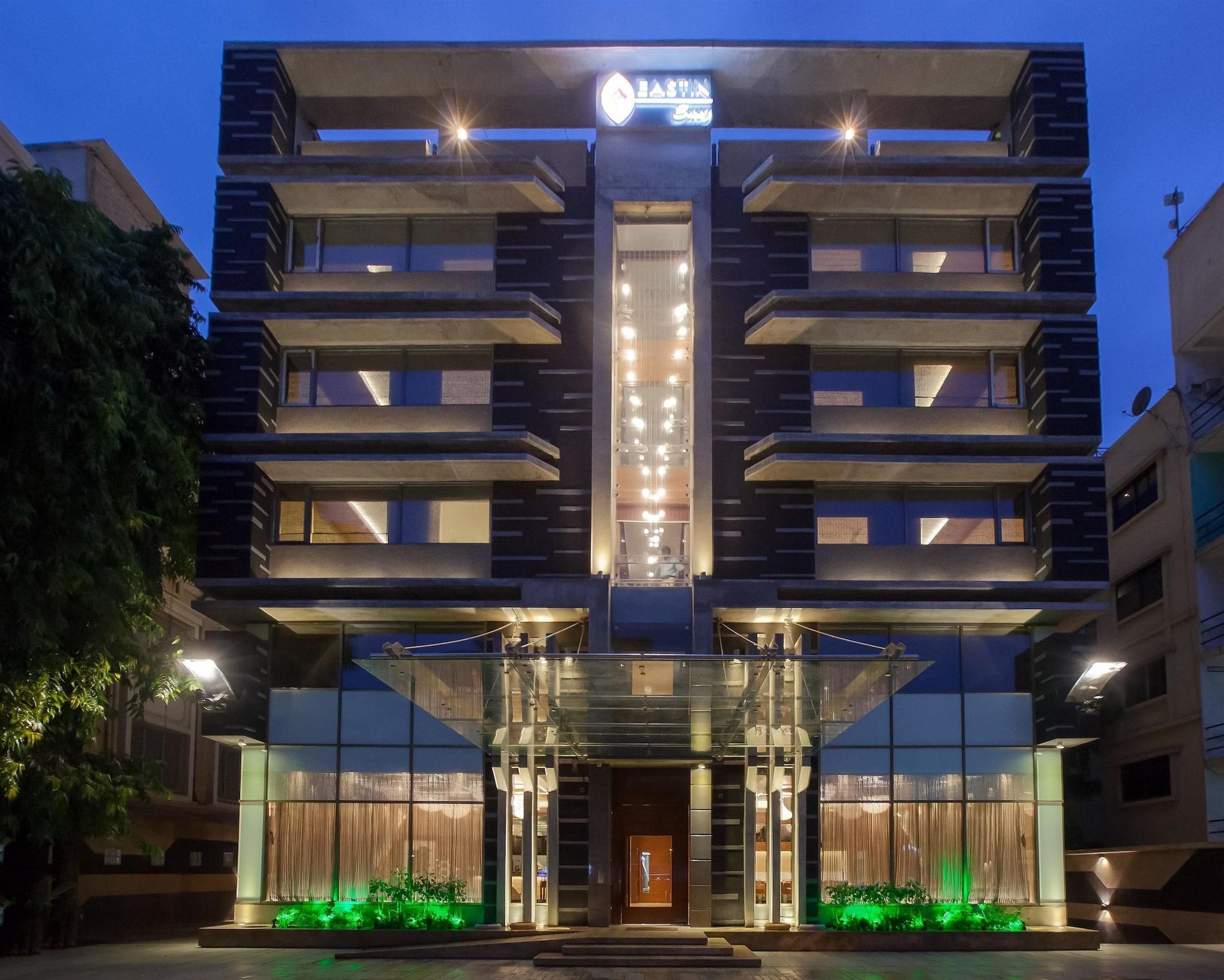 Varios Hotel Cosmopolitan Ahmedabad