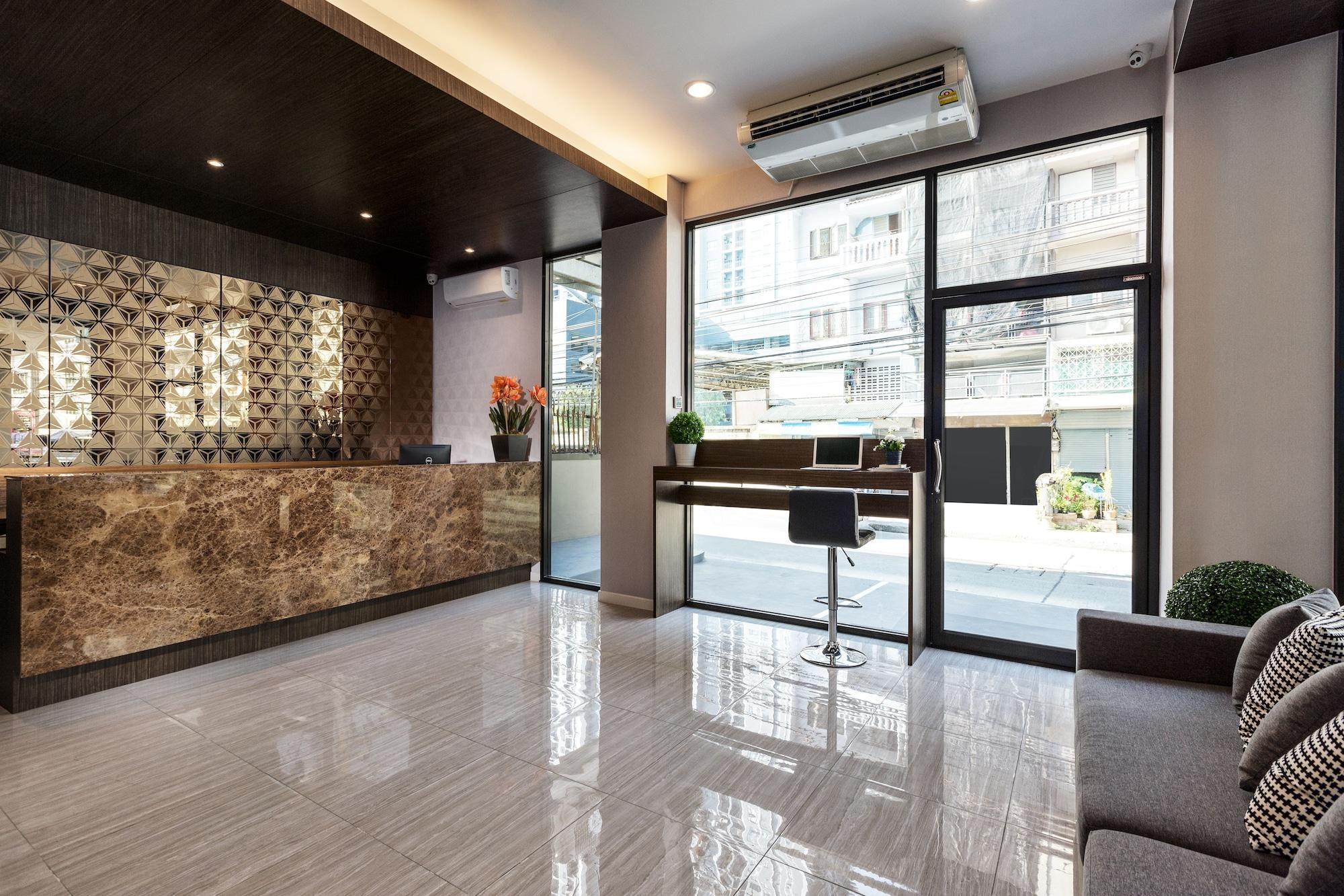 Varios At S115 Residence