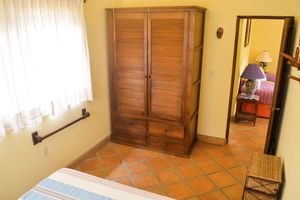 Alquiler Vacacional - Family 2 BR apartment w/ kitchen, patio, yoga, spa services, 1min walk to beach