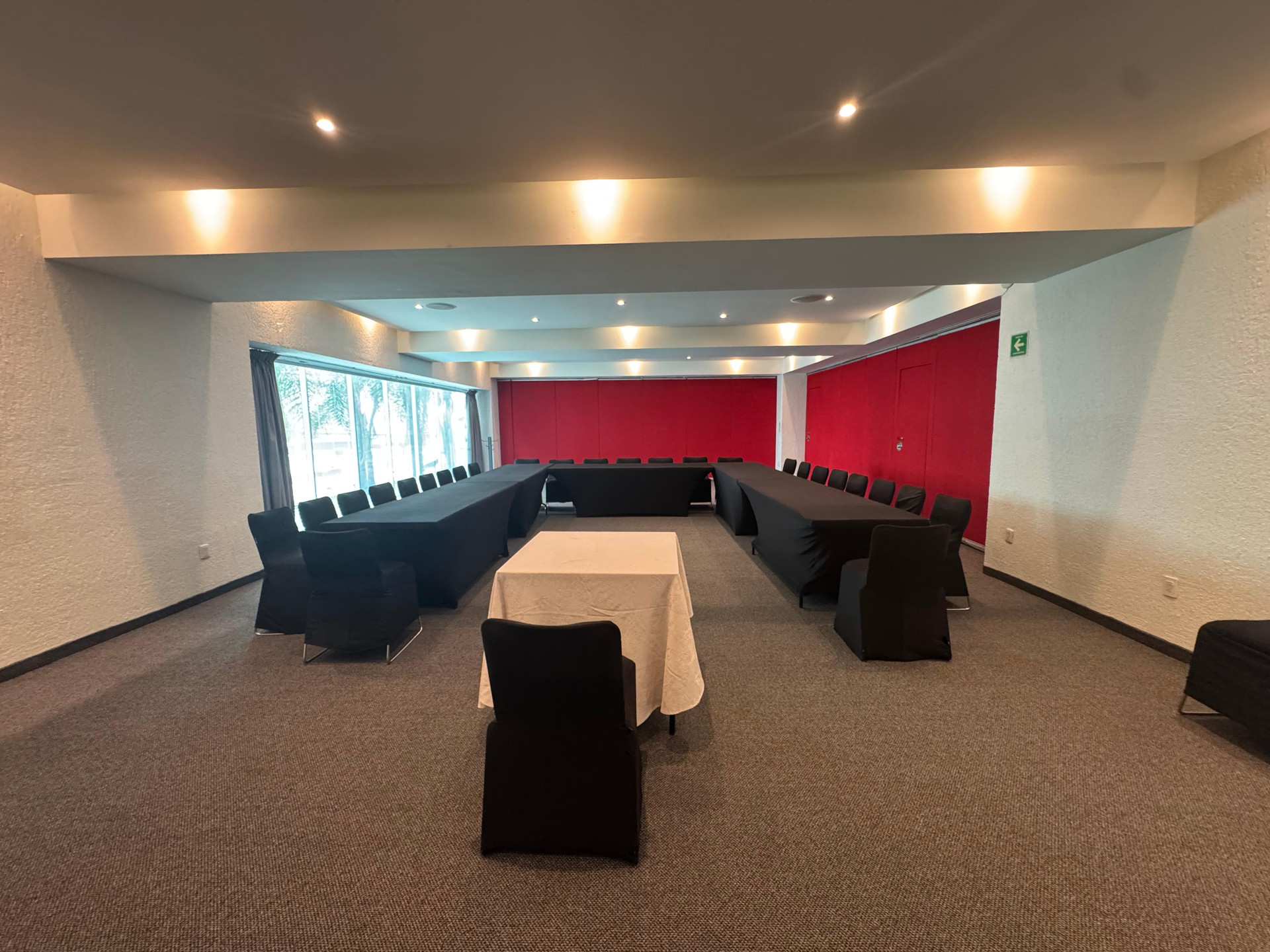 Sala de Reuniones We Hotel Aeropuerto