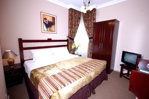 Hospedagens - Al Bustan Tower Hotel Suites