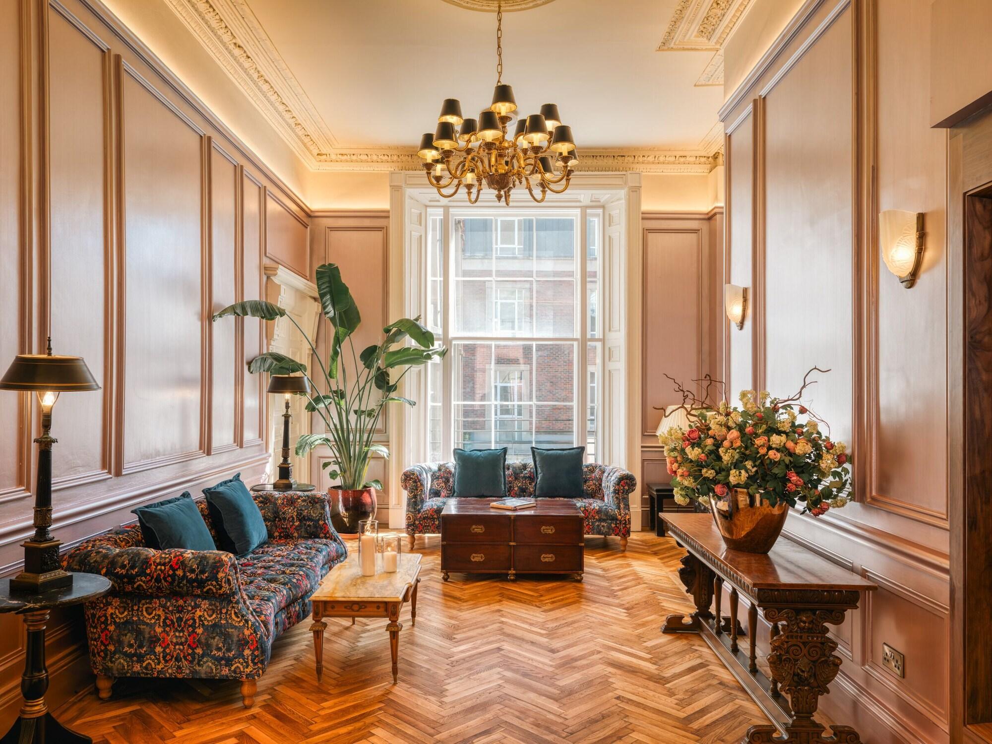 Vista Lobby Albany House