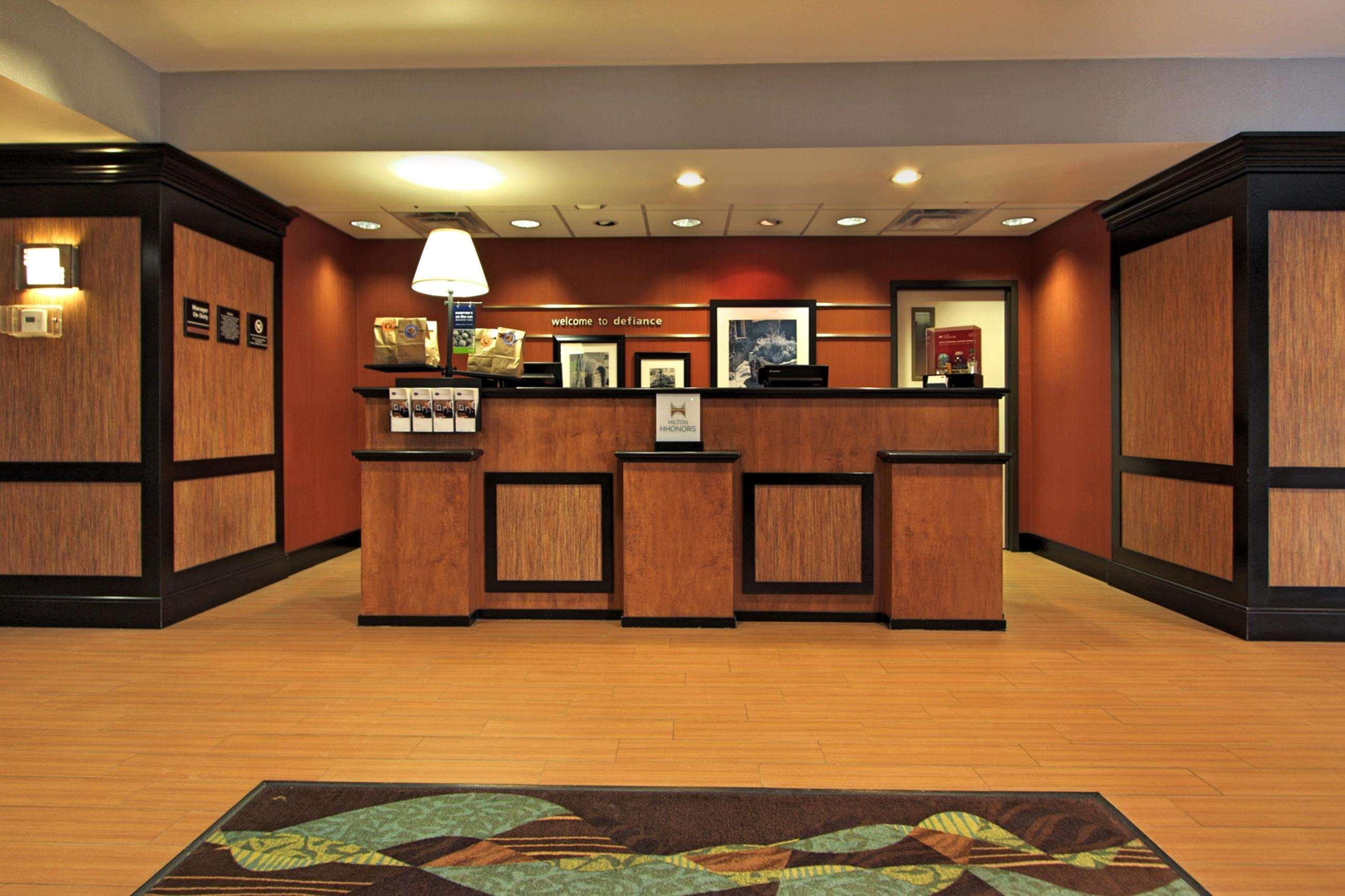 Vista Lobby Hampton Inn Defiance