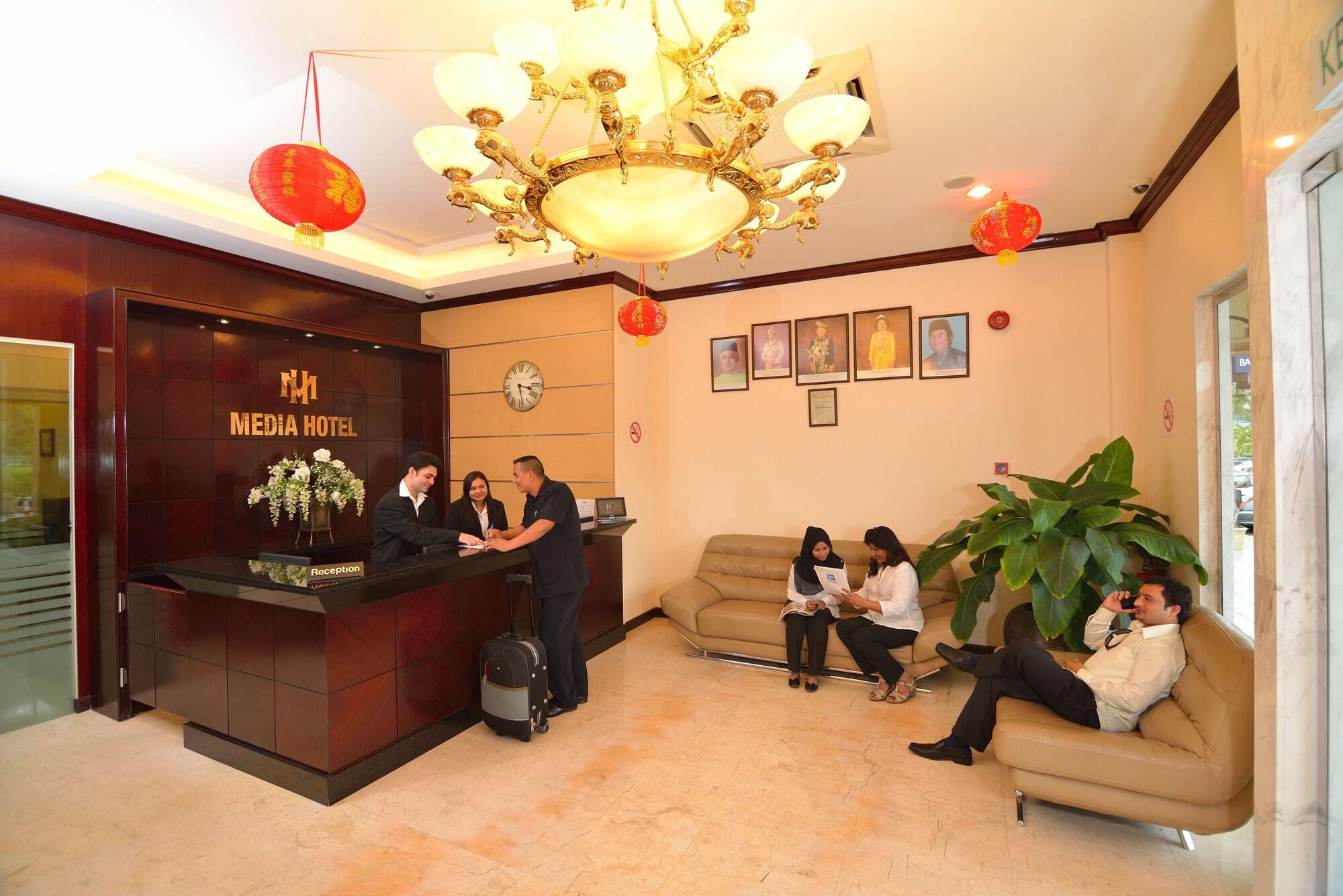 Vista Lobby Media Hotel