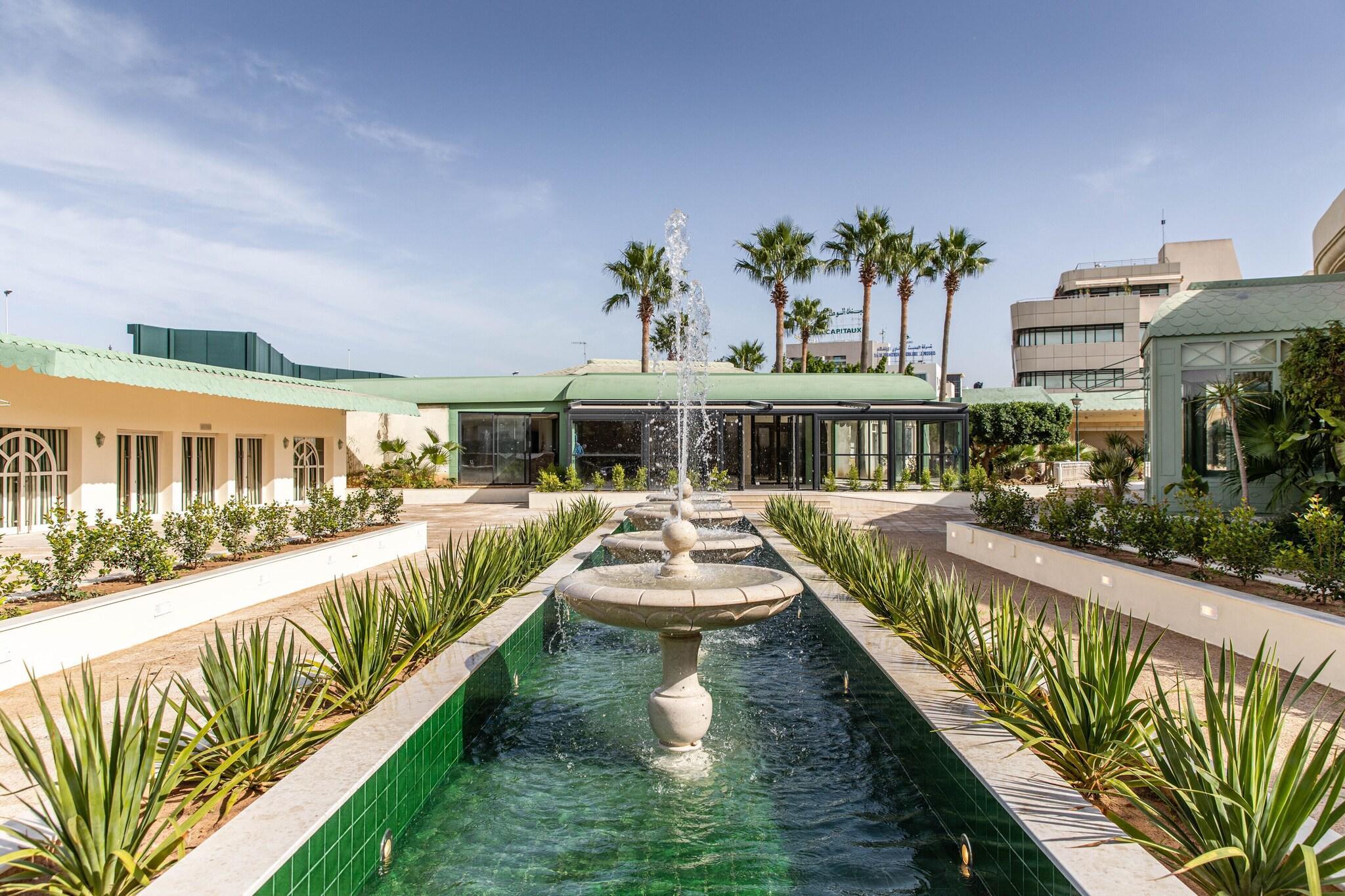Vista Exterior Hotel Acropole Tunis
