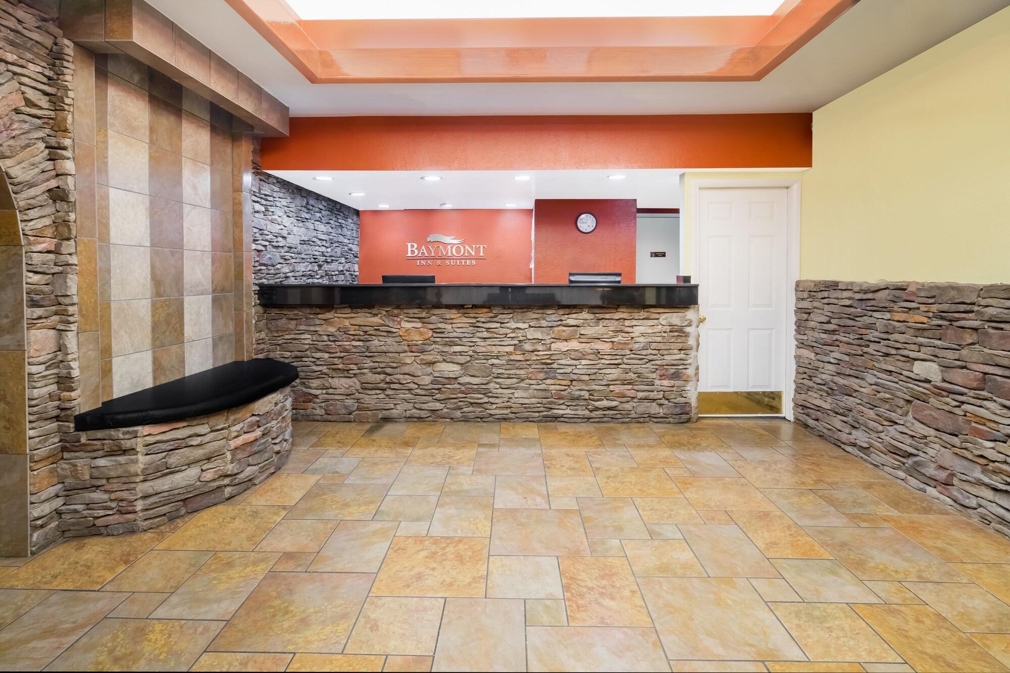 Vista Lobby Baymont by Wyndham Goodlettsville/Nashville