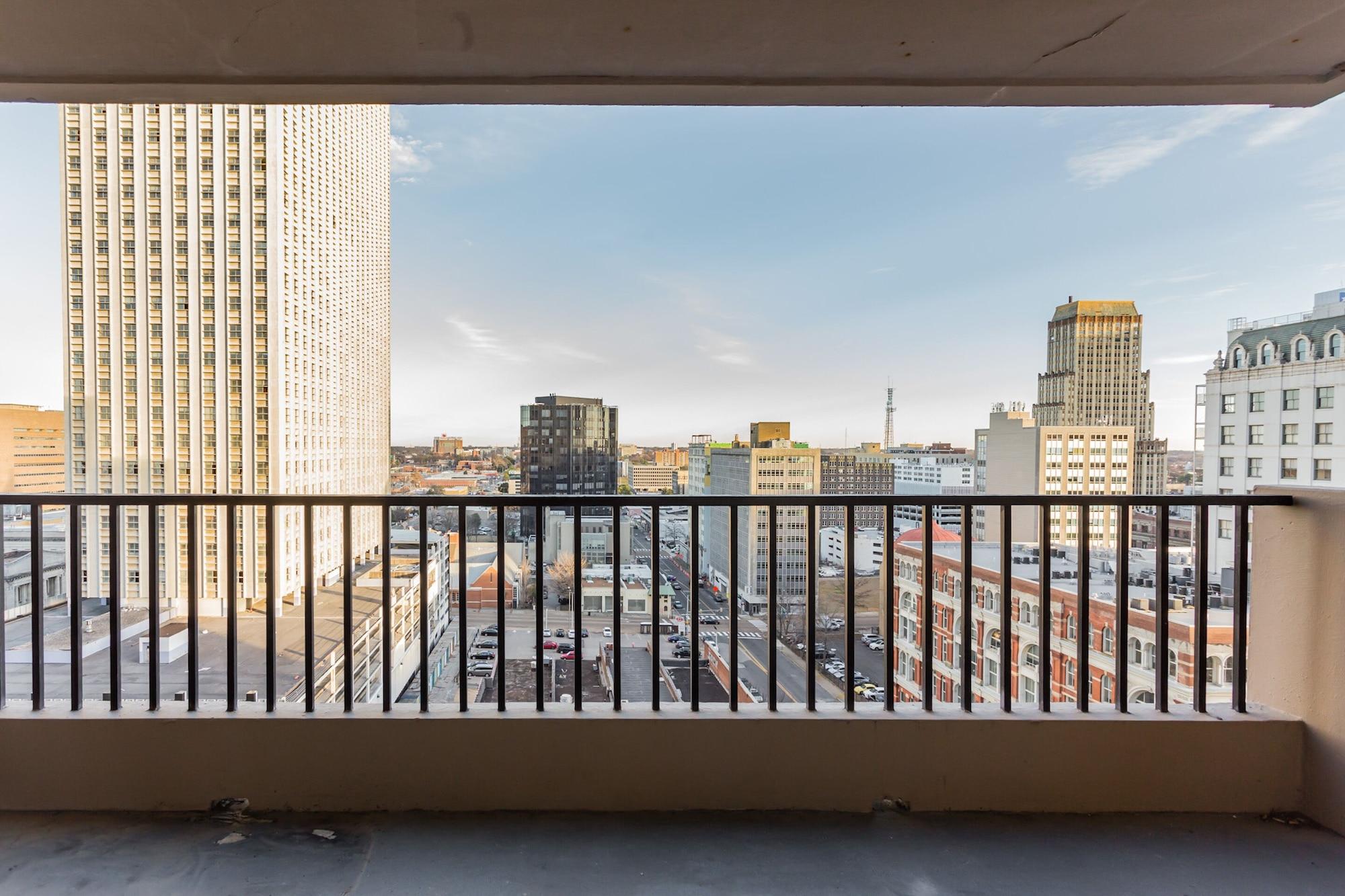 Vista Exterior The River City Flats