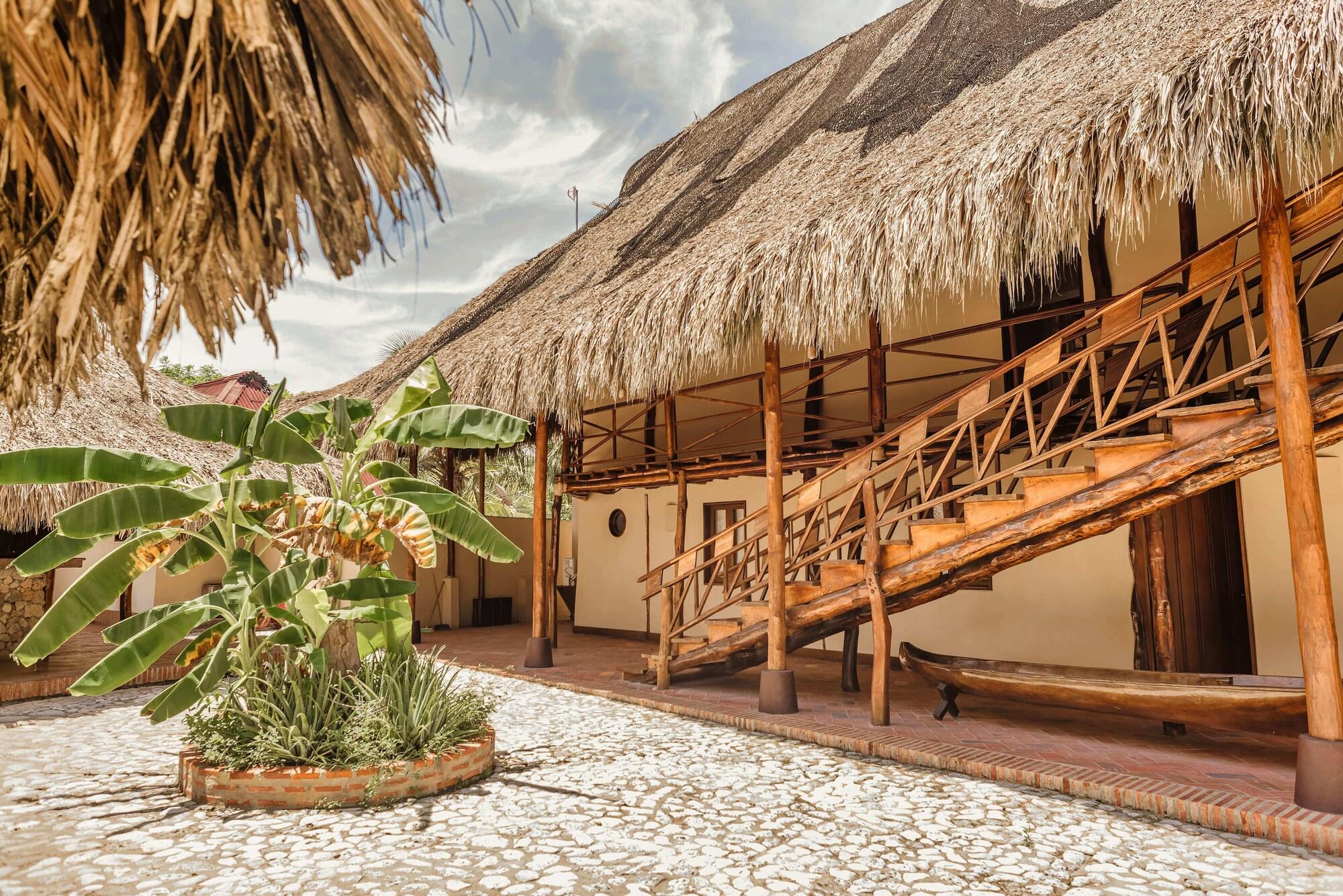 Vista Exterior Castillete Hotel & Beach Club