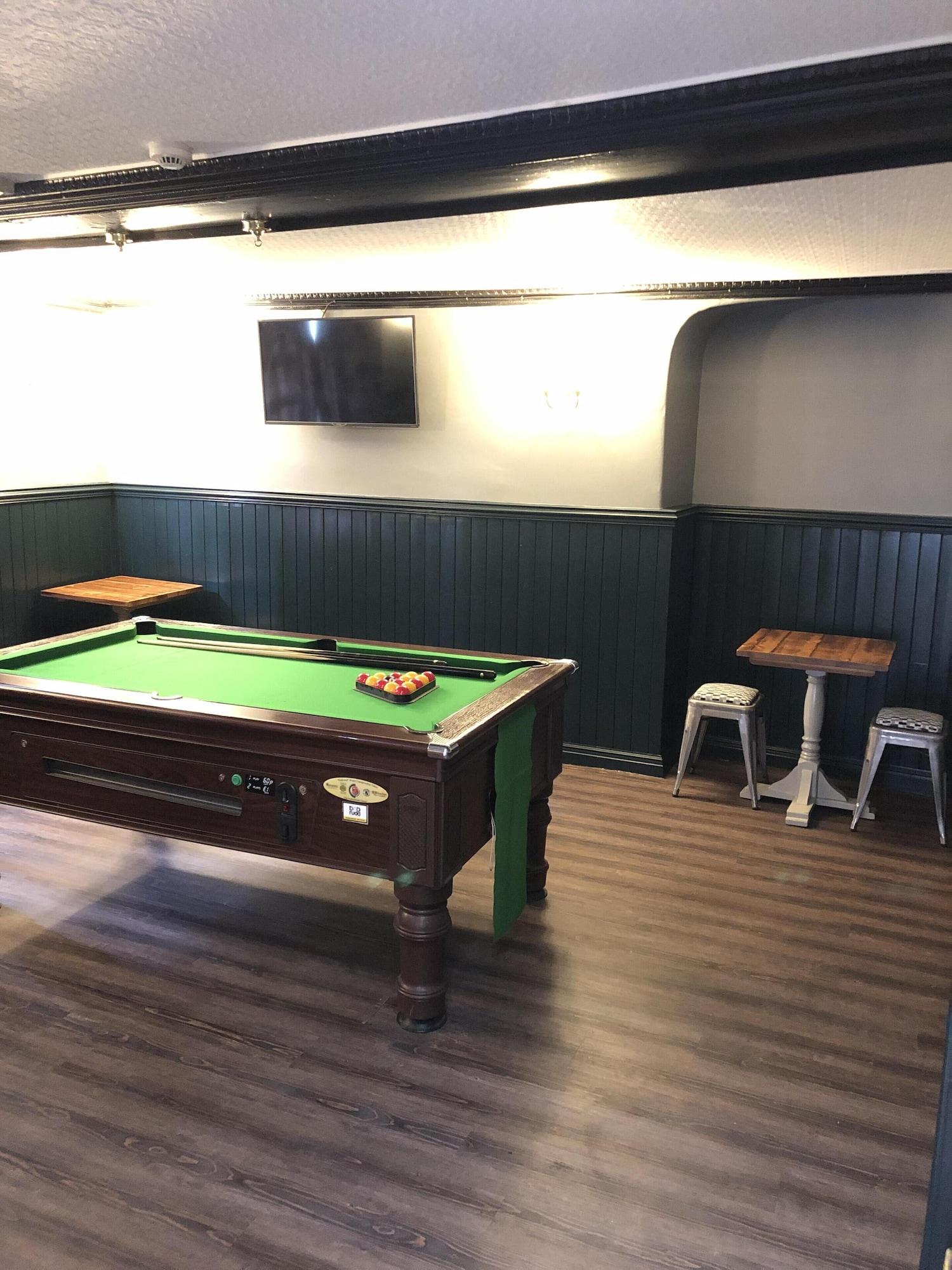 Vista Piscina The Unicorn Richmond