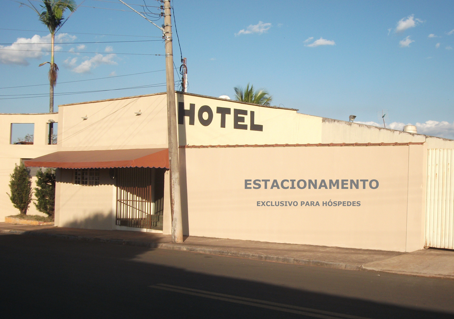 Vista Exterior Hotel Colonial
