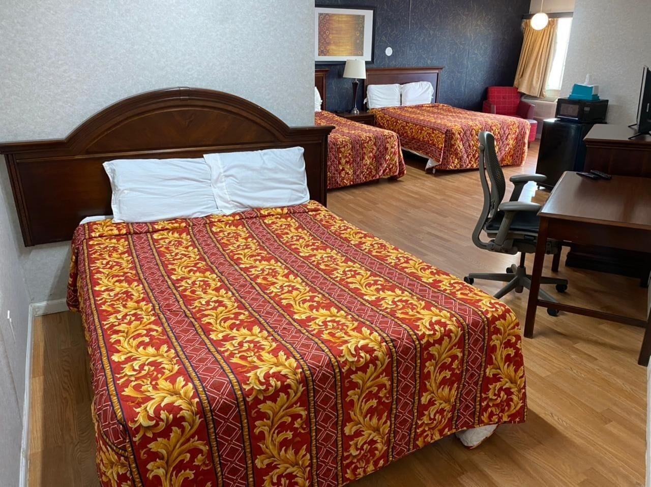 Varios Royal Lodge