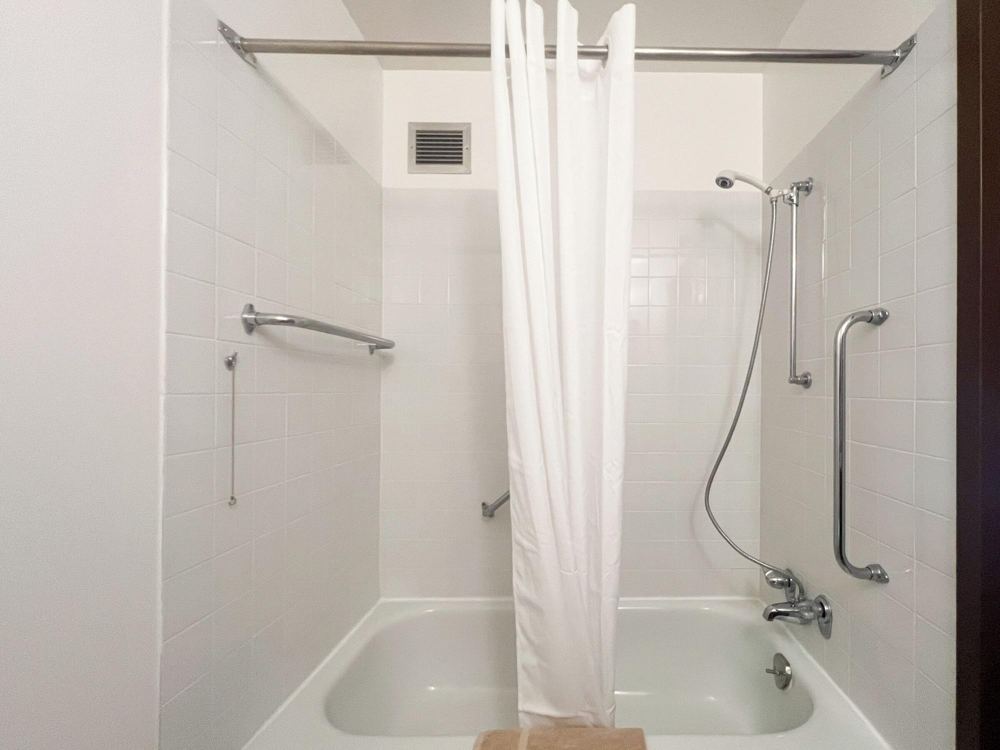 Equipamiento de Habitación WorkStay Lodging - Spy Hill, SK - Near Esterhazy, Rocanville & Potash Mine Sites