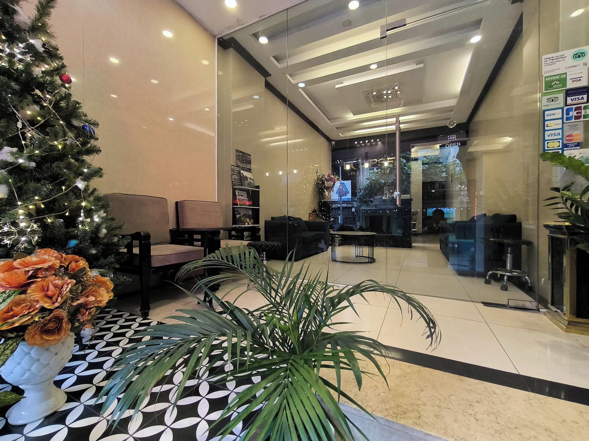 Vista Lobby Eclipse Legend Hotel