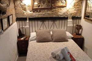 Alojamiento - House with 9 private rooms