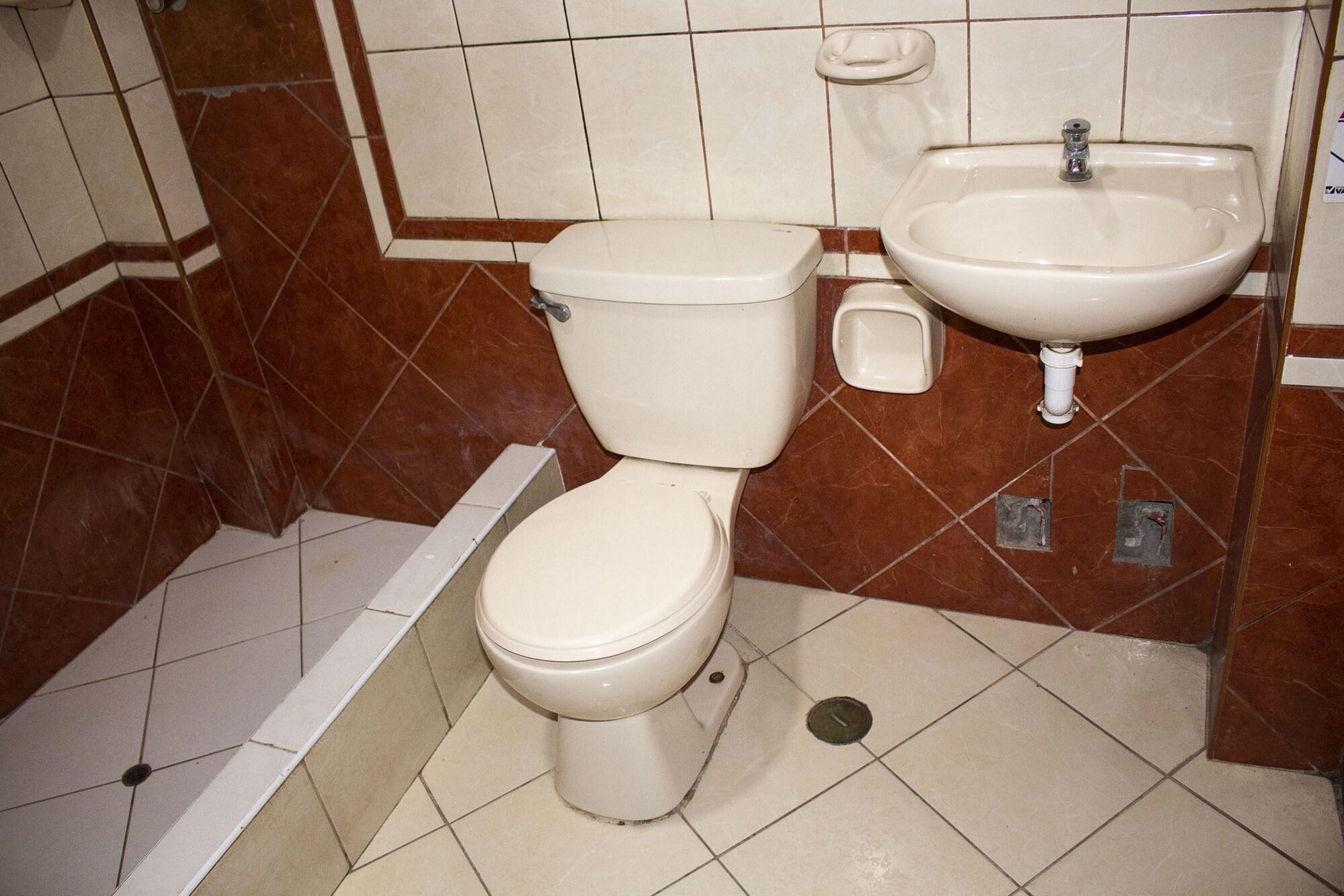 Equipamiento de Habitación Hospedaje Incarroca