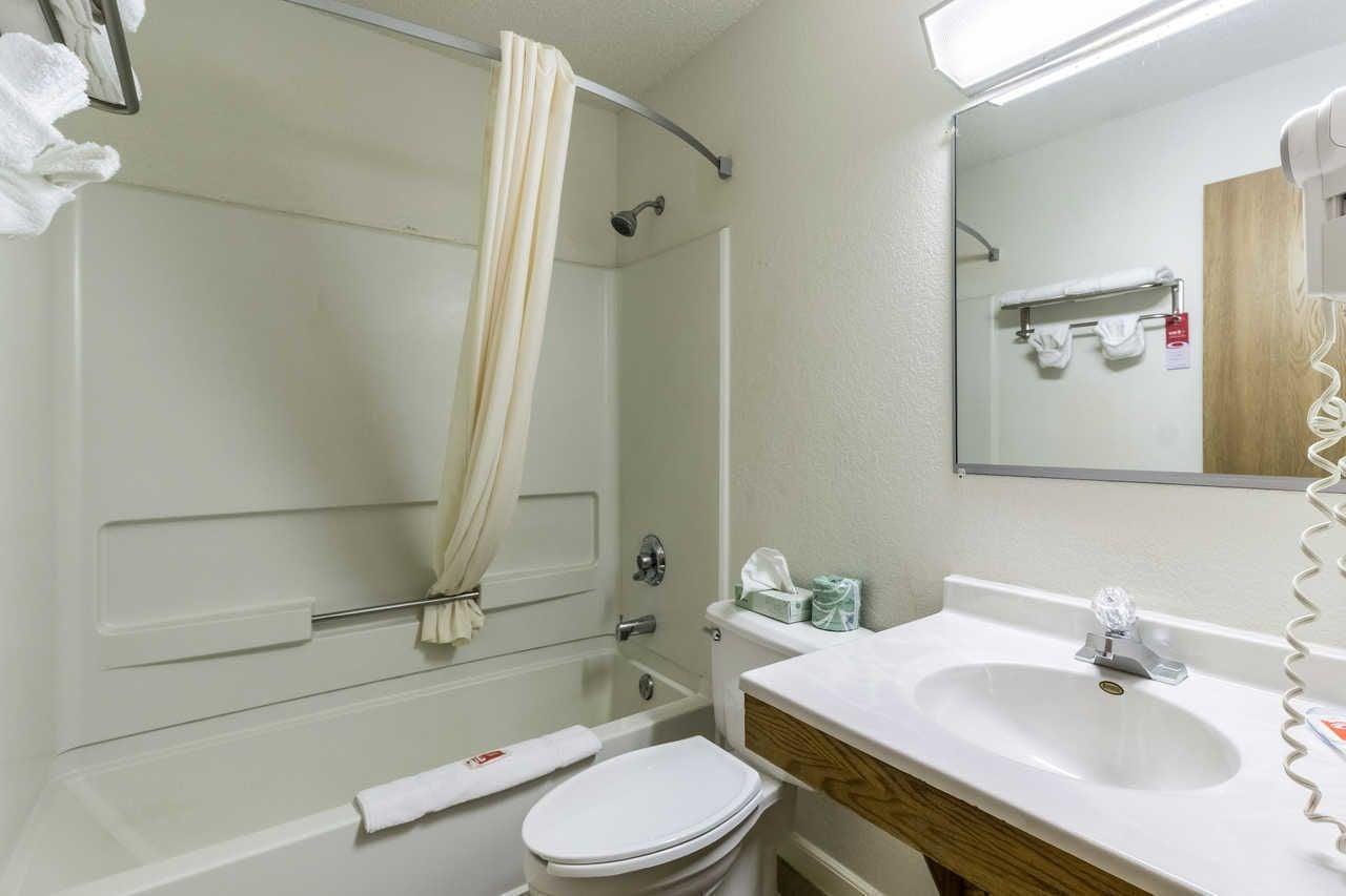 Equipamiento de Habitación Rodeway Inn & Suites