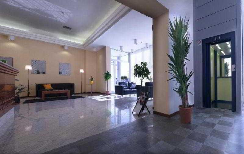 Vista Lobby Standard Hotel Udine