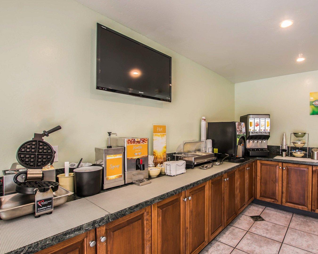 Restaurant Comfort Inn Encinitas Near Legoland