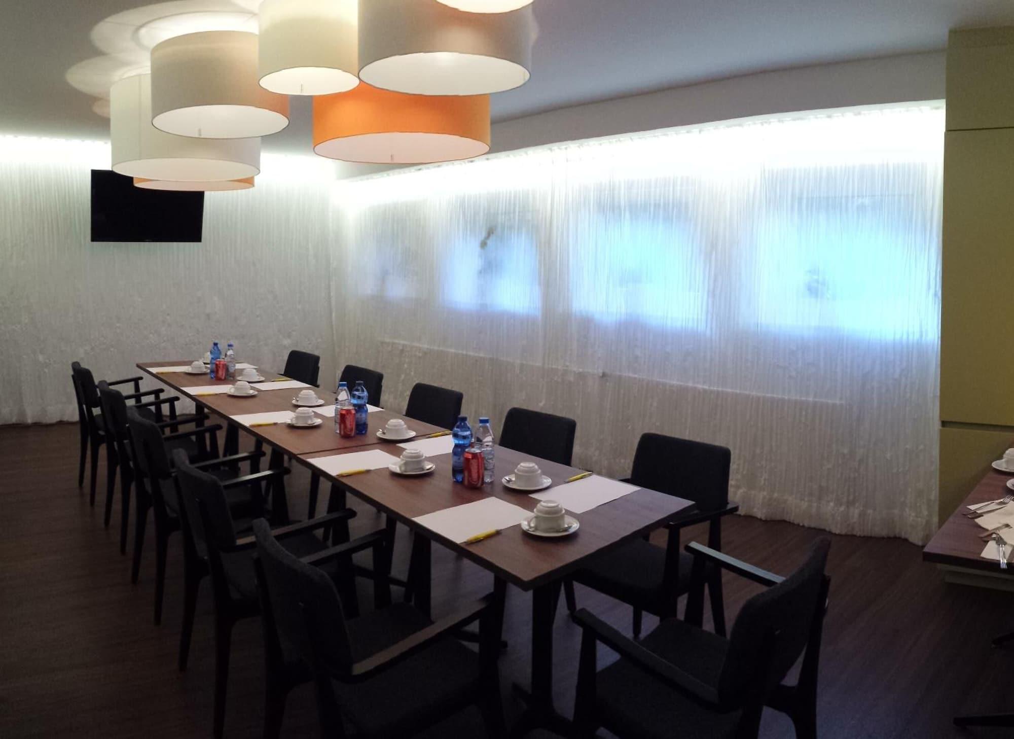 Sala de Reuniones Hotel Henry