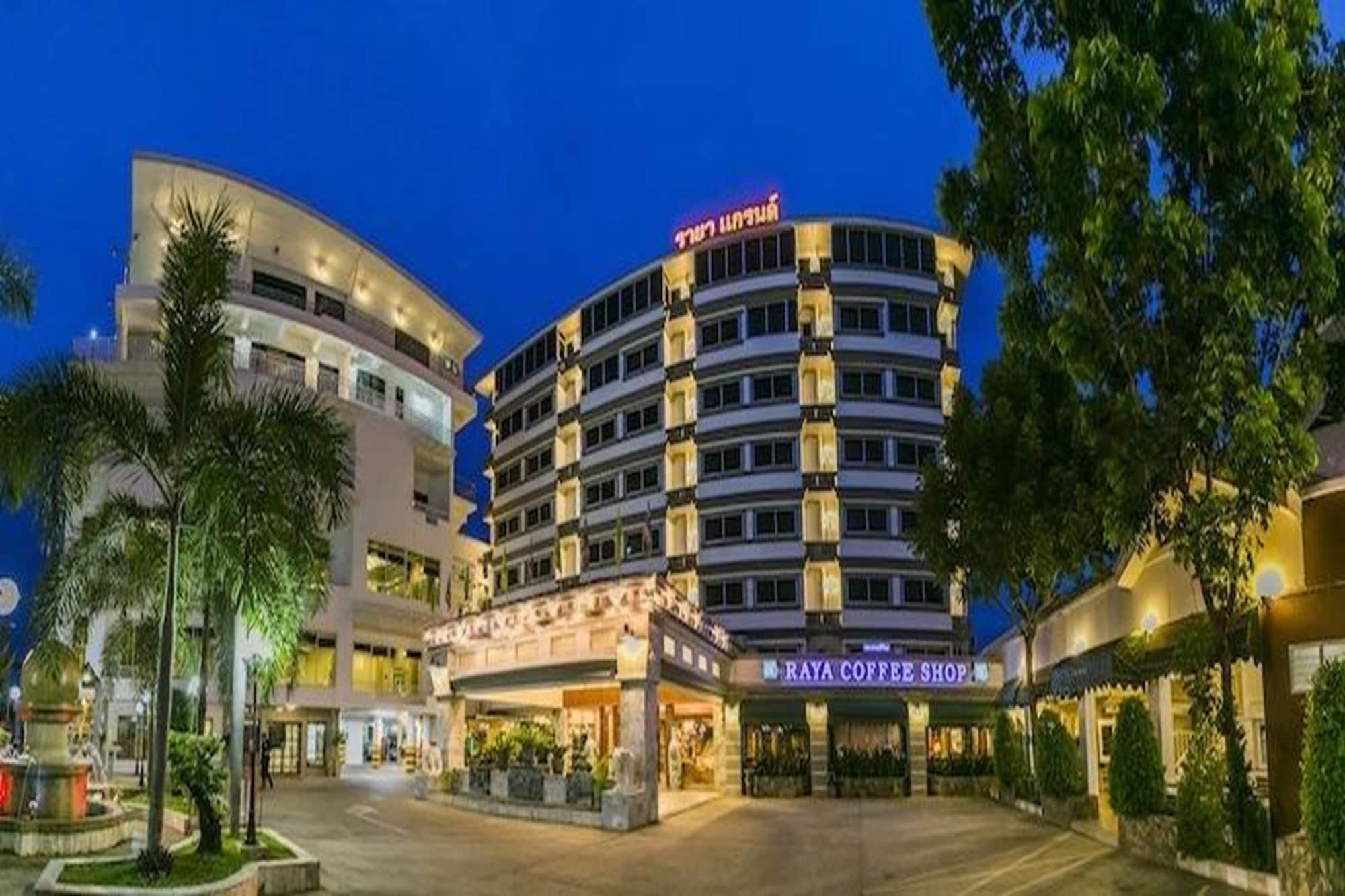 Vista Exterior Raya Grand Hotel