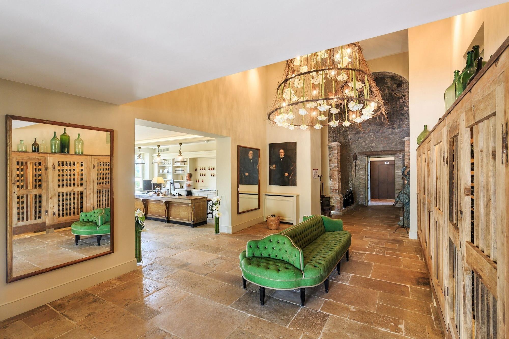 Vista Lobby Château de Berne
