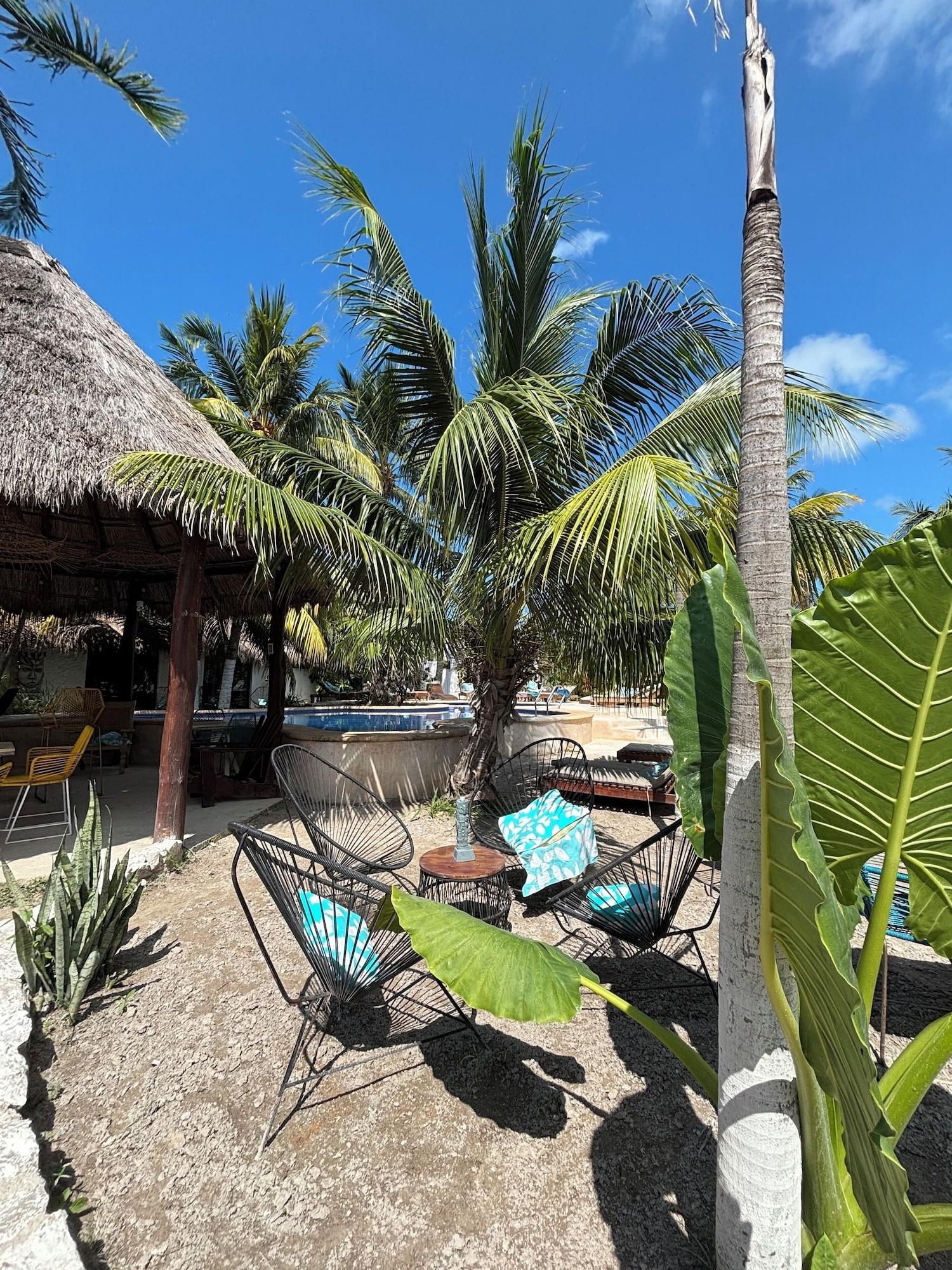 Vista Exterior MAYAN MITTOZ