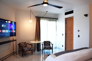 Renta Vacacional - Modern Comforts in the Art District: Condo Getaway in San Jose del Cabo