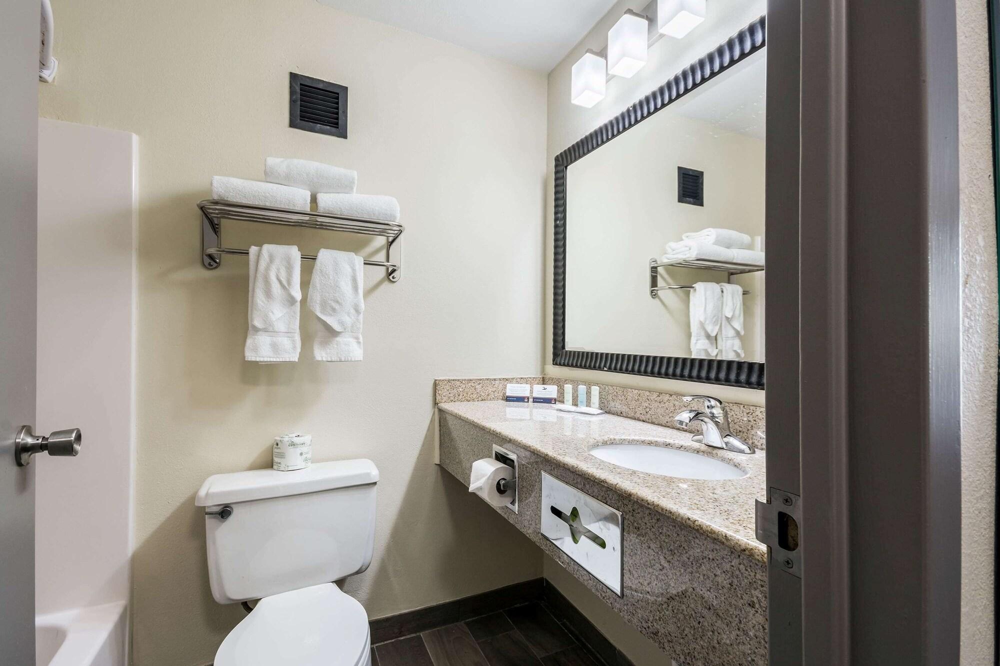 Equipamiento de Habitación Baymont By Wyndham Oklahoma City Bricktown