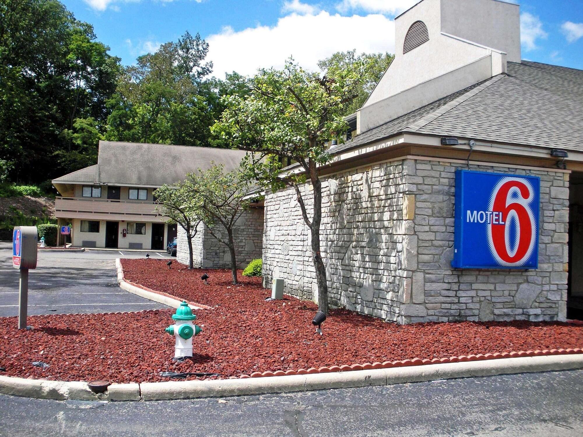Varios Motel 6 Dayton, OH - Englewood