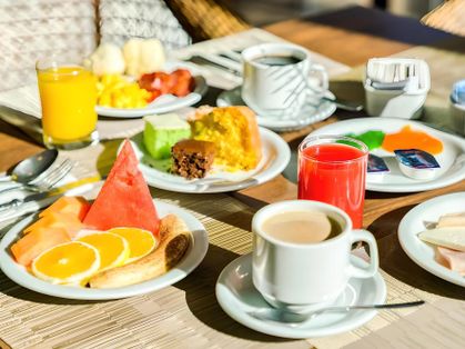 Restaurante da hospedagem Hotel Golden Park Internacional Foz & Convenções By Nacional Inn - Foto 94