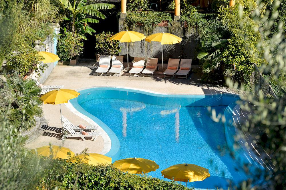 Vista Piscina Hotel Villa Miravalle