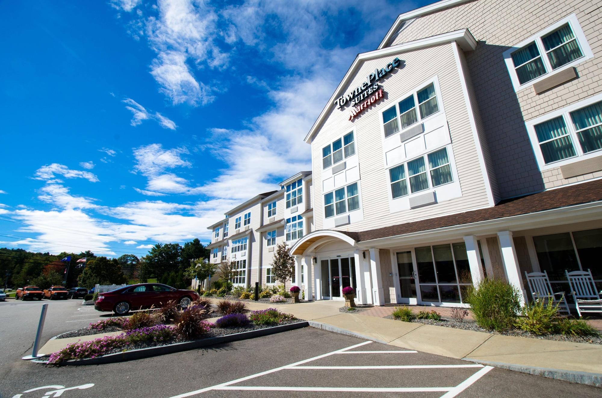 Vista Exterior TownePlace Suites by Marriott Gilford