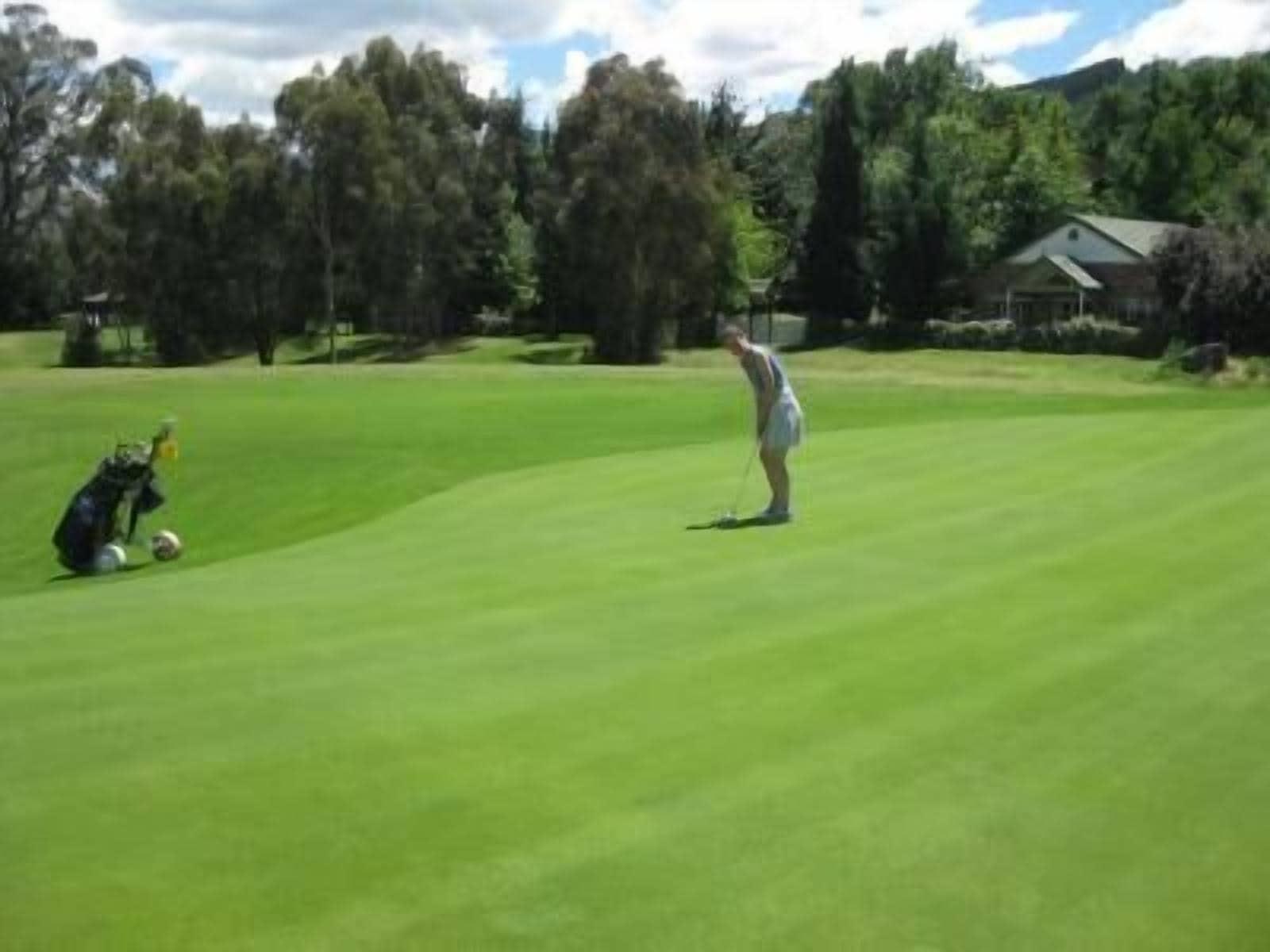 Campo de Golf Chalets Lumineux