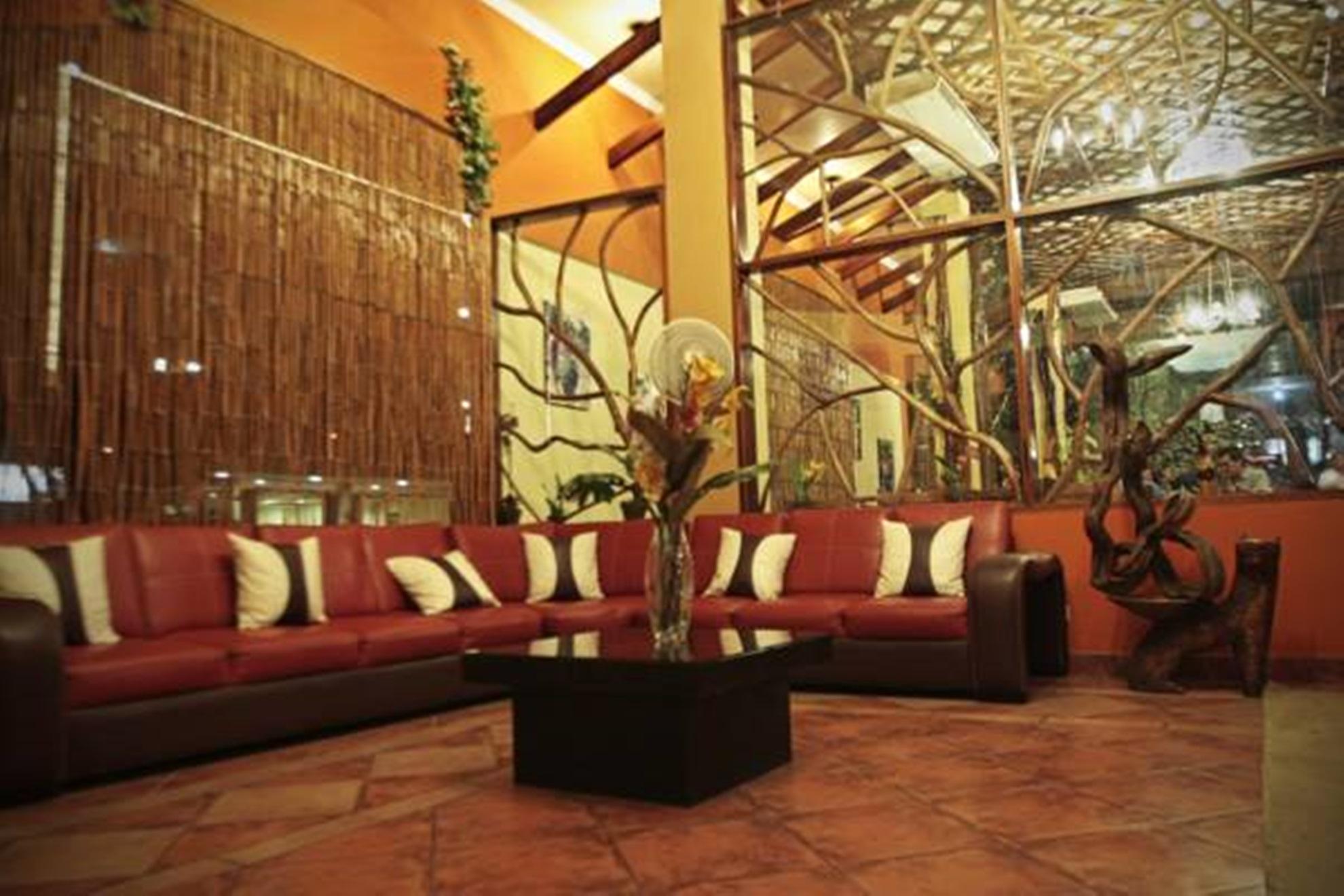 Vista Lobby Hotel El Auca