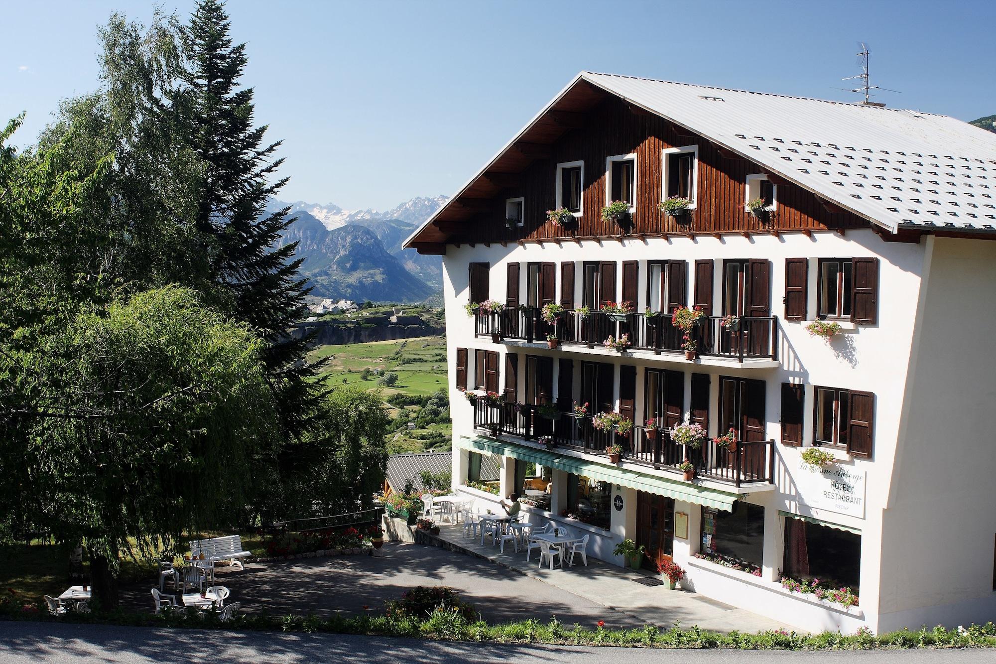 Vista Exterior La Bonne Auberge