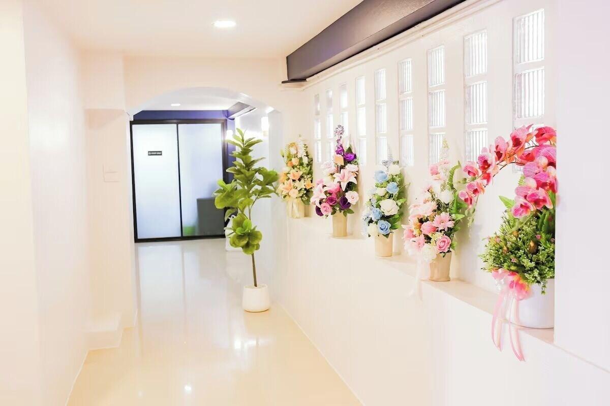 Vista Lobby R2 Bed and Pool Kanchanaburi