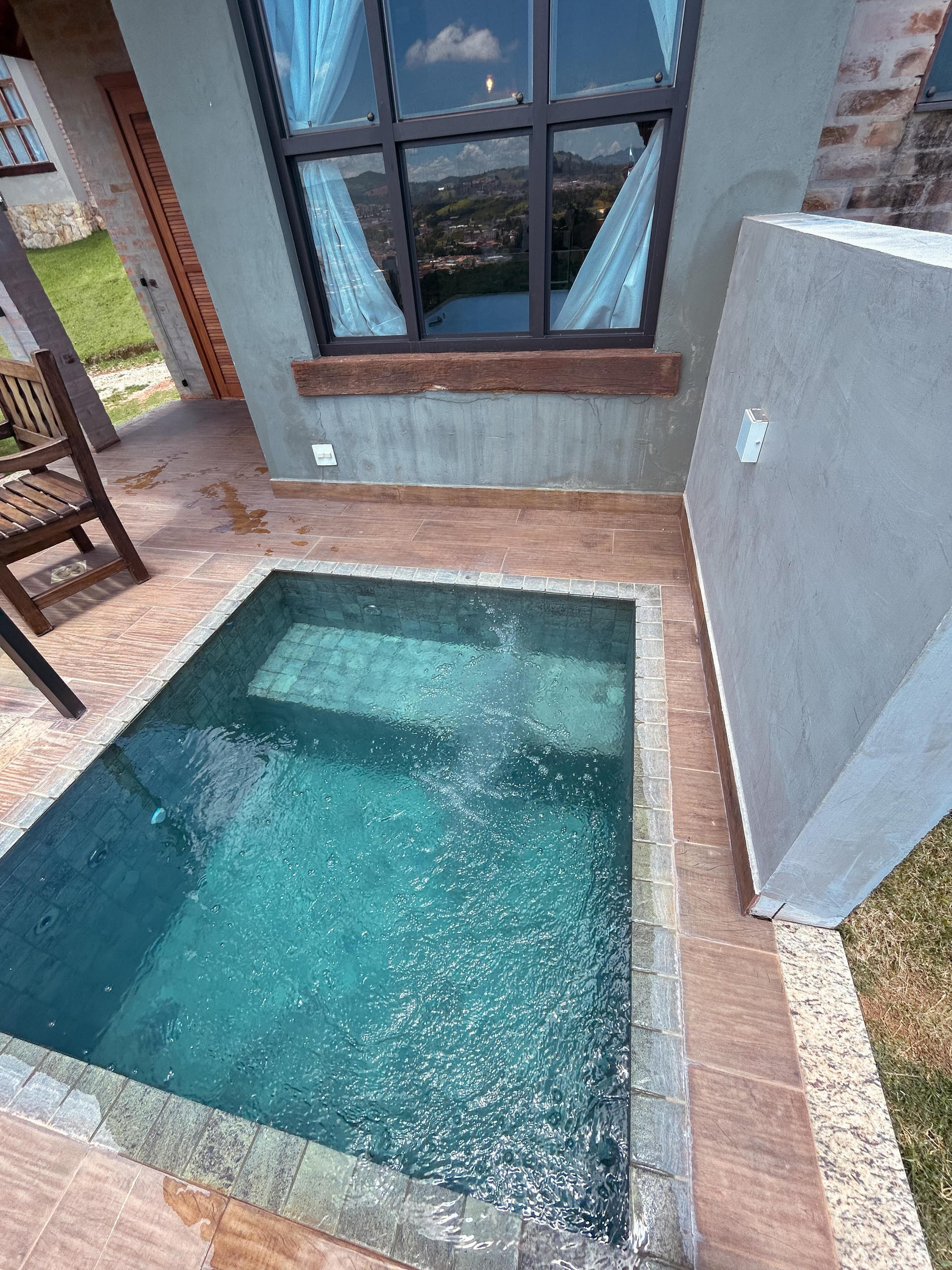 Vista Piscina Pousada Água da Mina