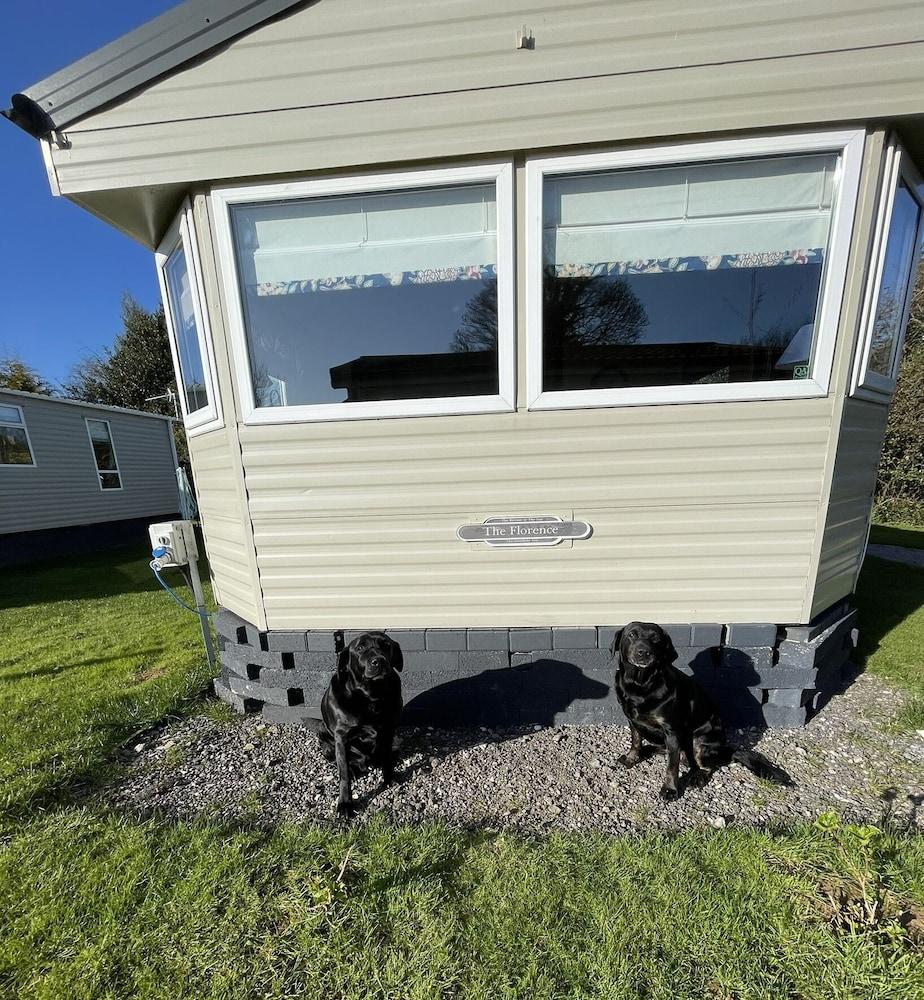 Vista Exterior The Hundleby Inn