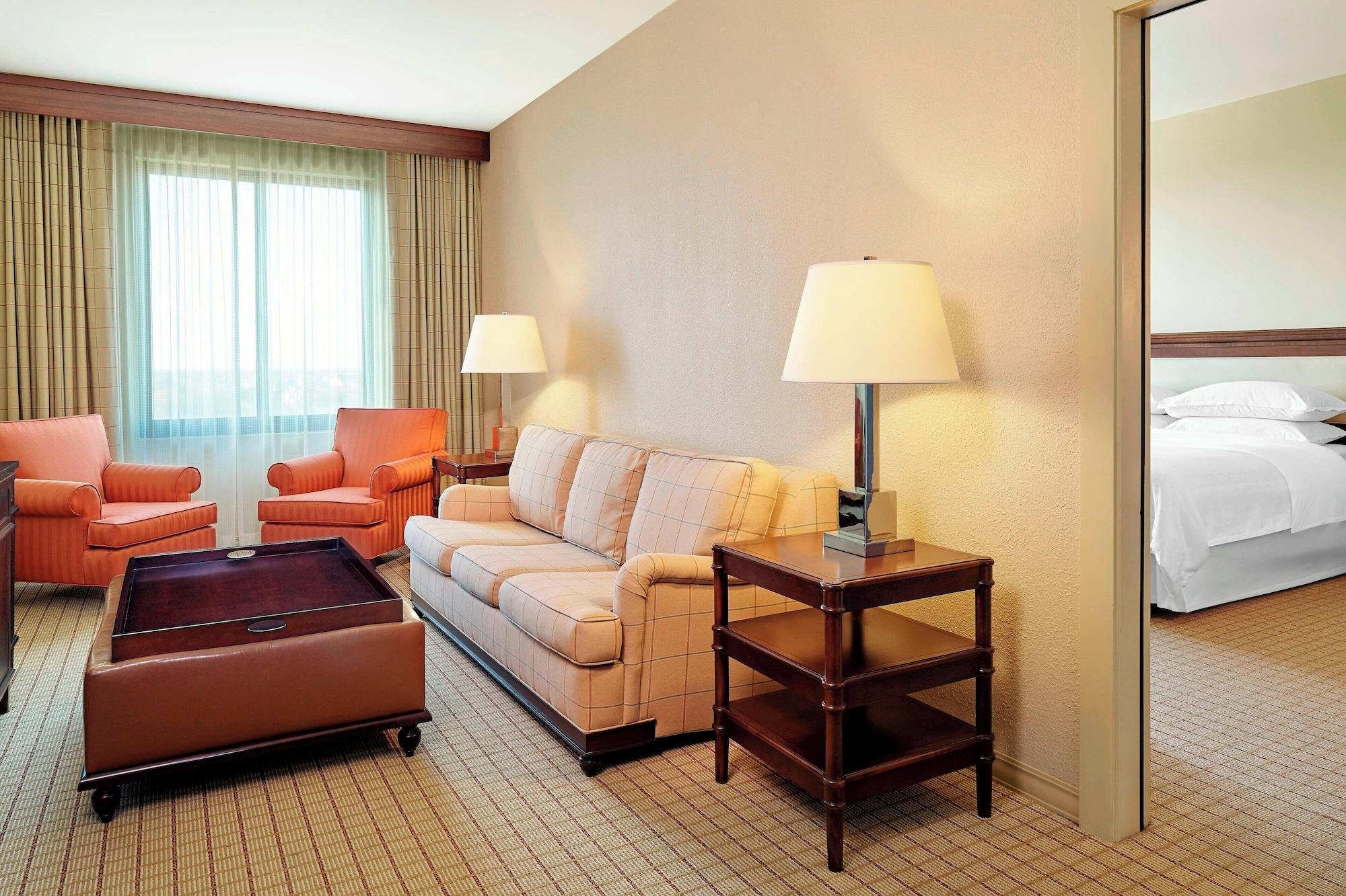 Habitación Sheraton Stonebriar Hotel