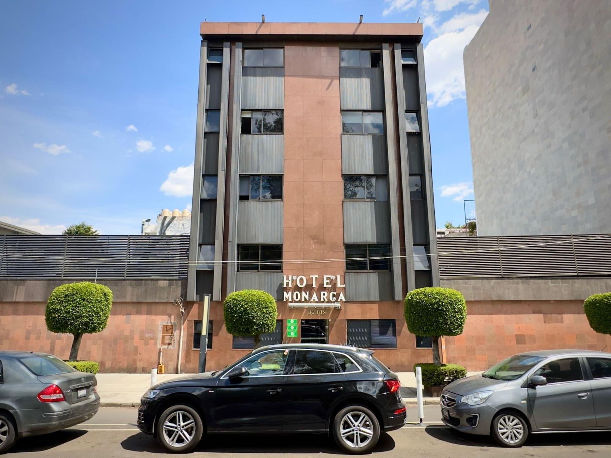 Vista Exterior Hotel Monarca