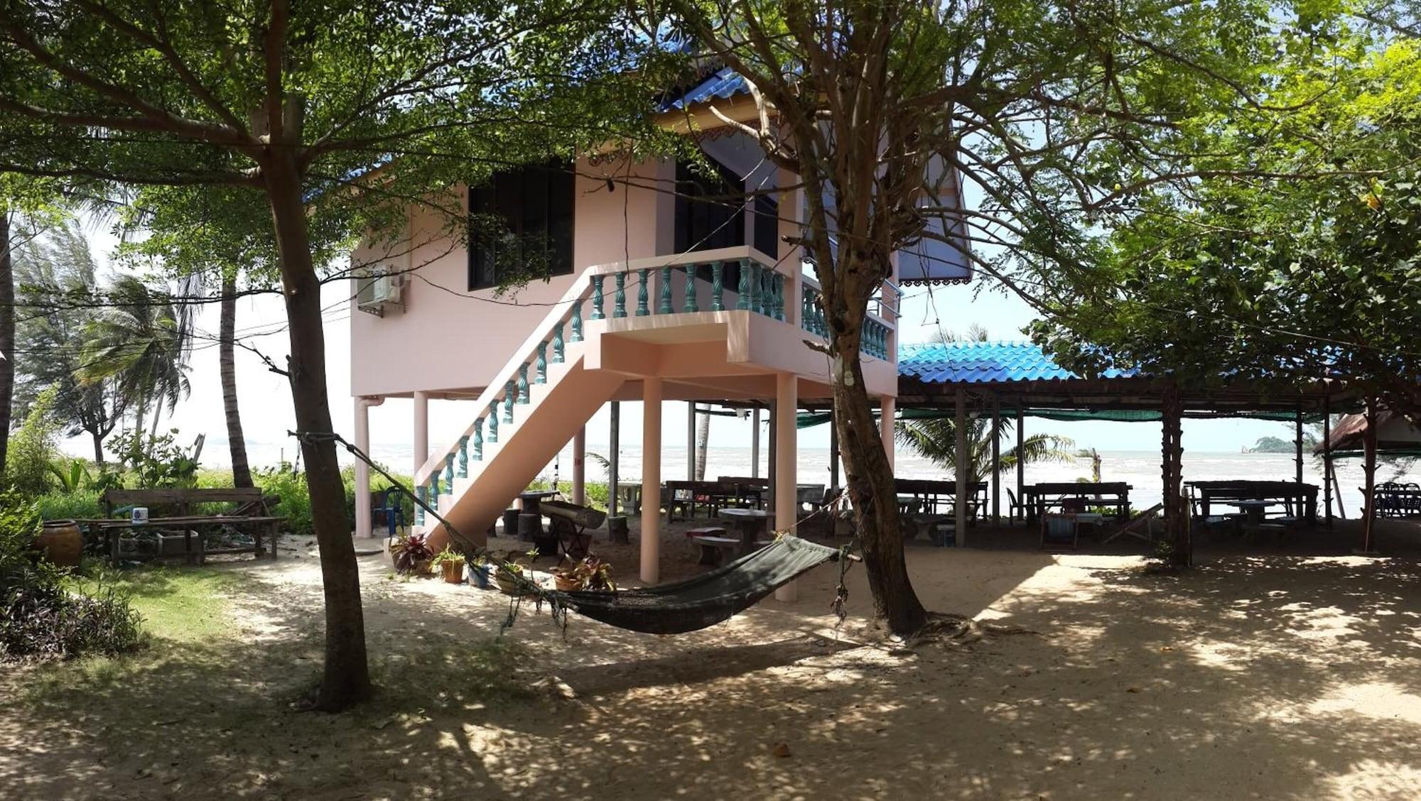 Instalaciones Recreativas Chaiwat Resort