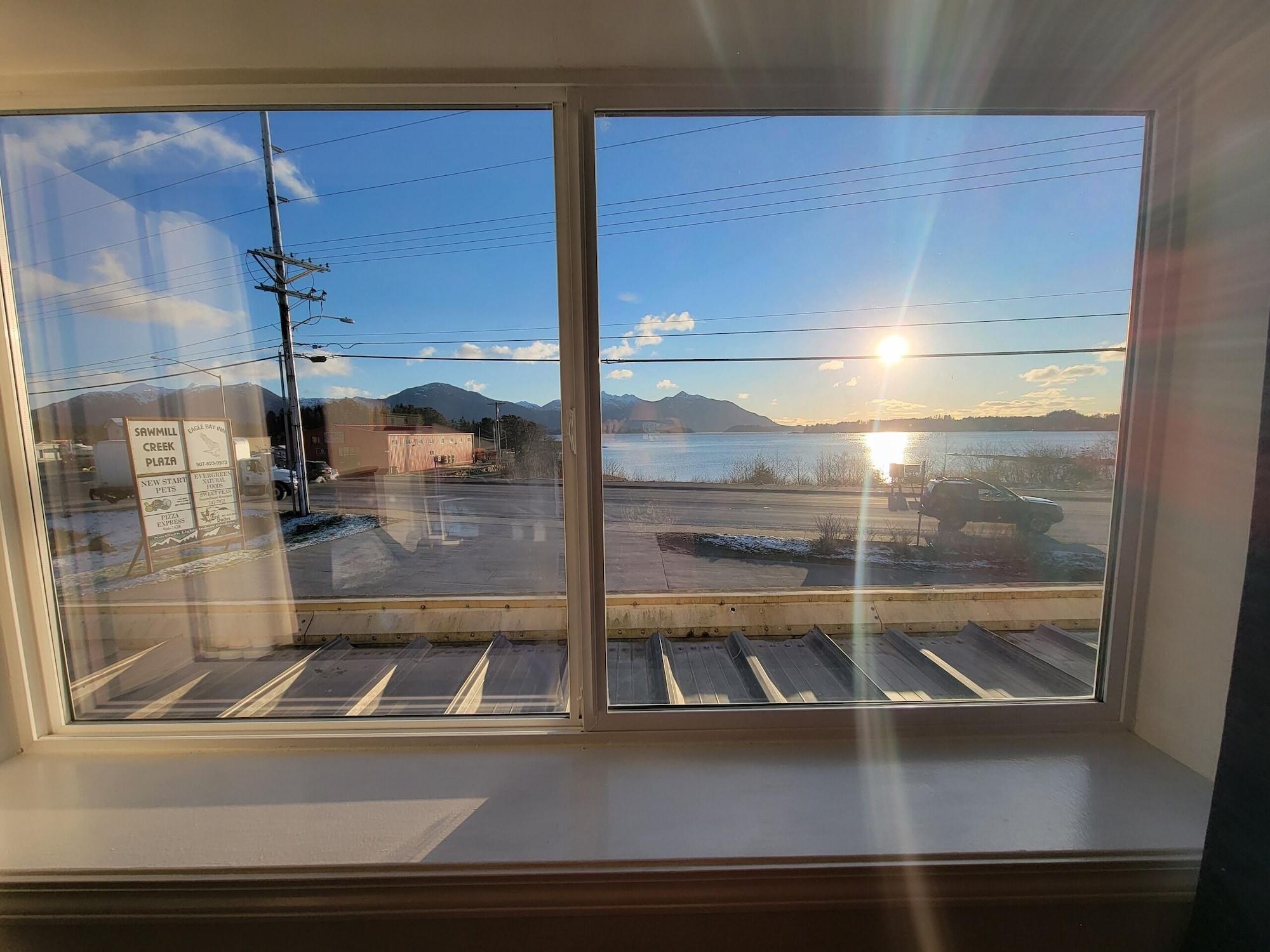 Comodidades del Alojamiento Eagle Bay Inn