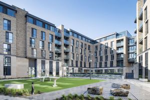 Alojamiento - Destiny Student - New Mill